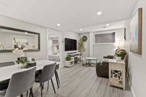 Luxury Living Entire Suite-Private